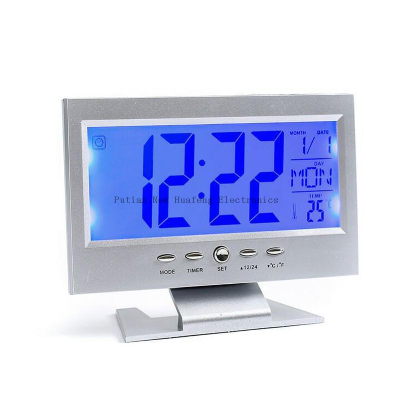 Reloj digital LCD Reloj despertador con calendario perpetuo activado por voz con visualización de hora/fecha/semana/temperatura