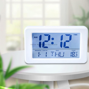 Reloj despertador electrónico multifuncional: estilo simple, pantalla luminosa, perfecto para estudiantes y uso junto a la cama, ¡no requiere baterías!